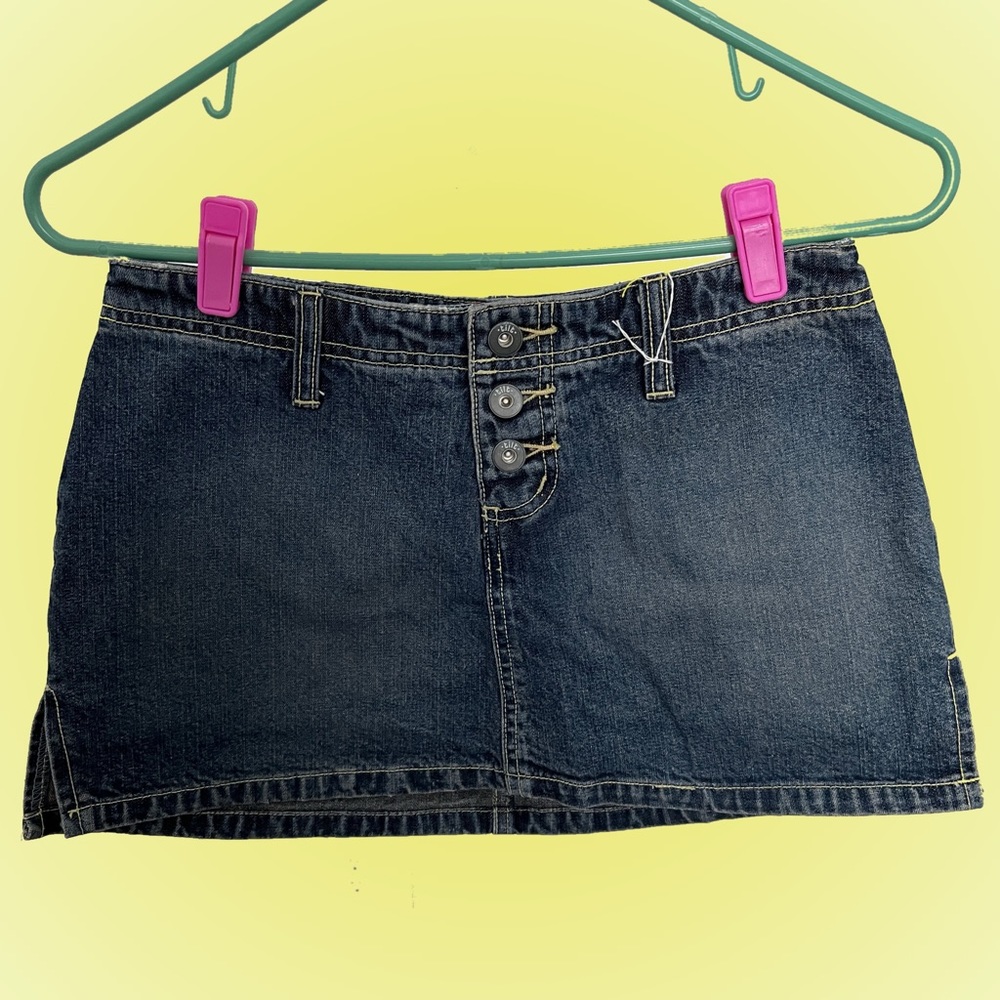 Vintage 2000s lowrise denim mini skirt
